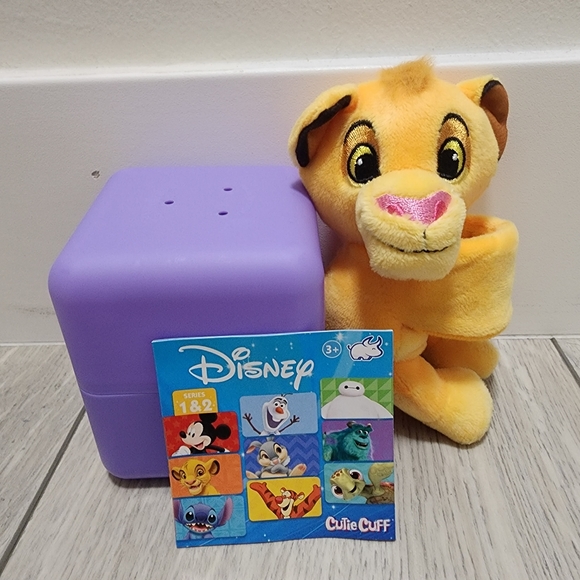 Disney Toys Disney Cutie Cuff Steering Wheel Buddy Simba Poshmark
